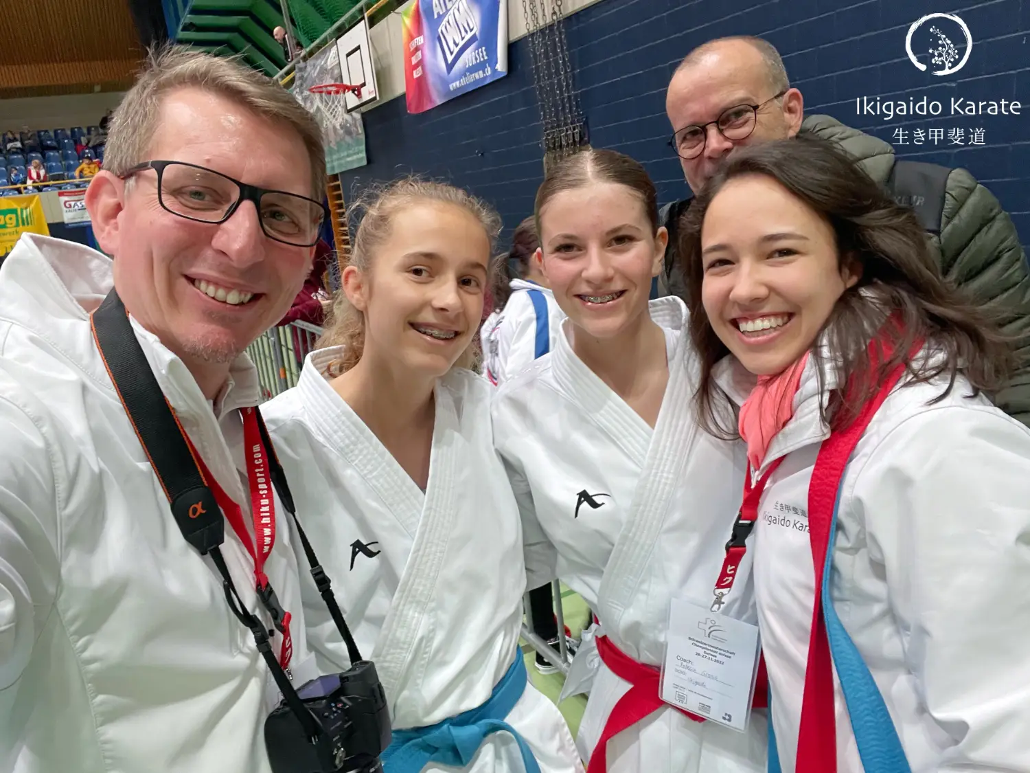 Team Ikigaido nach dem gewonnen Final